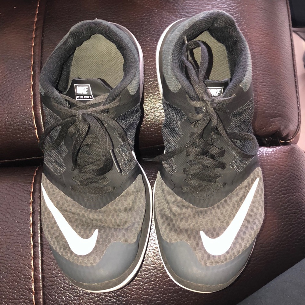 Nike fs lite run 3 size 7.5